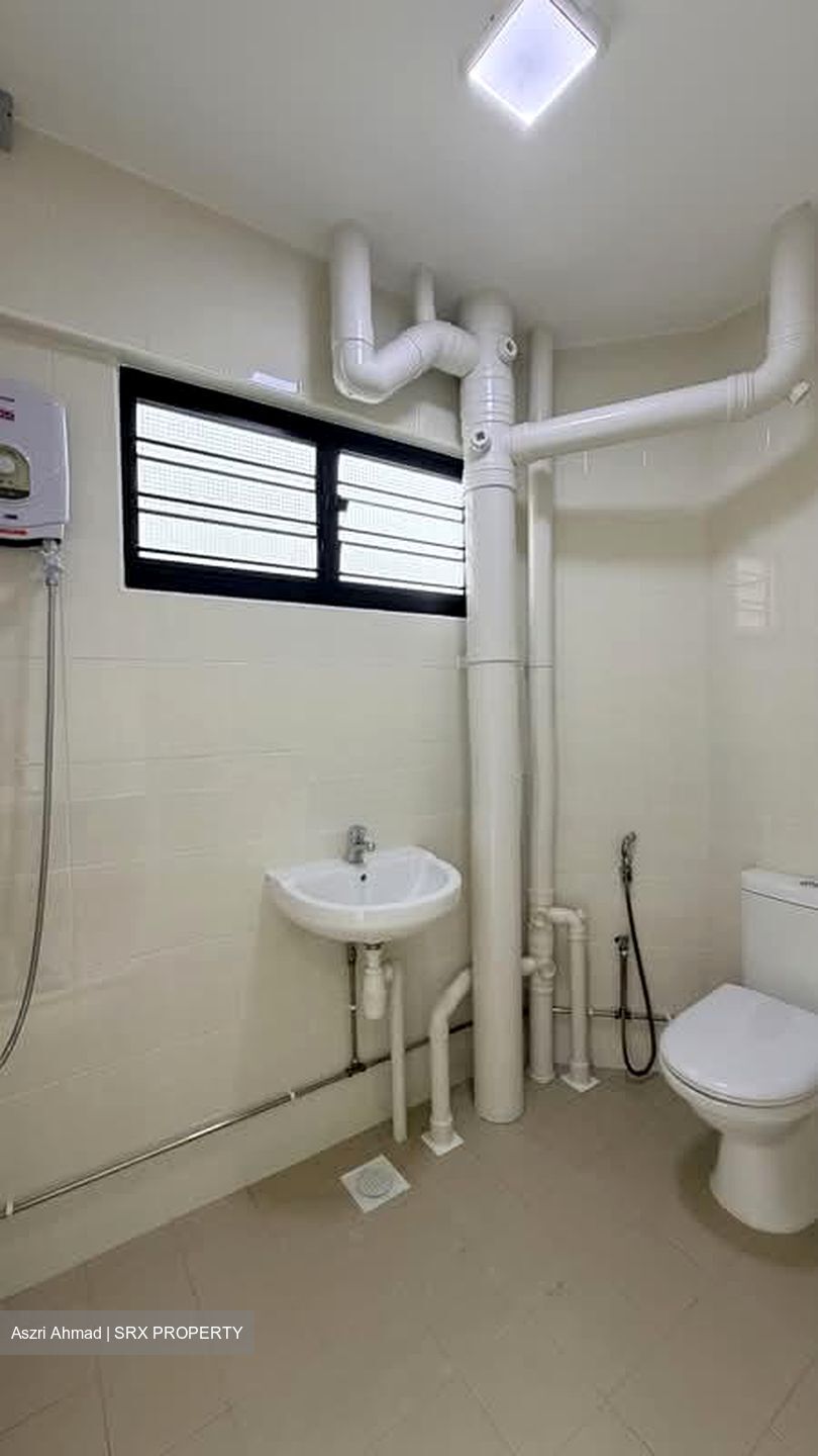 Blk 311 Jurong East Street 32 (Jurong East), HDB 4 Rooms #571678581
